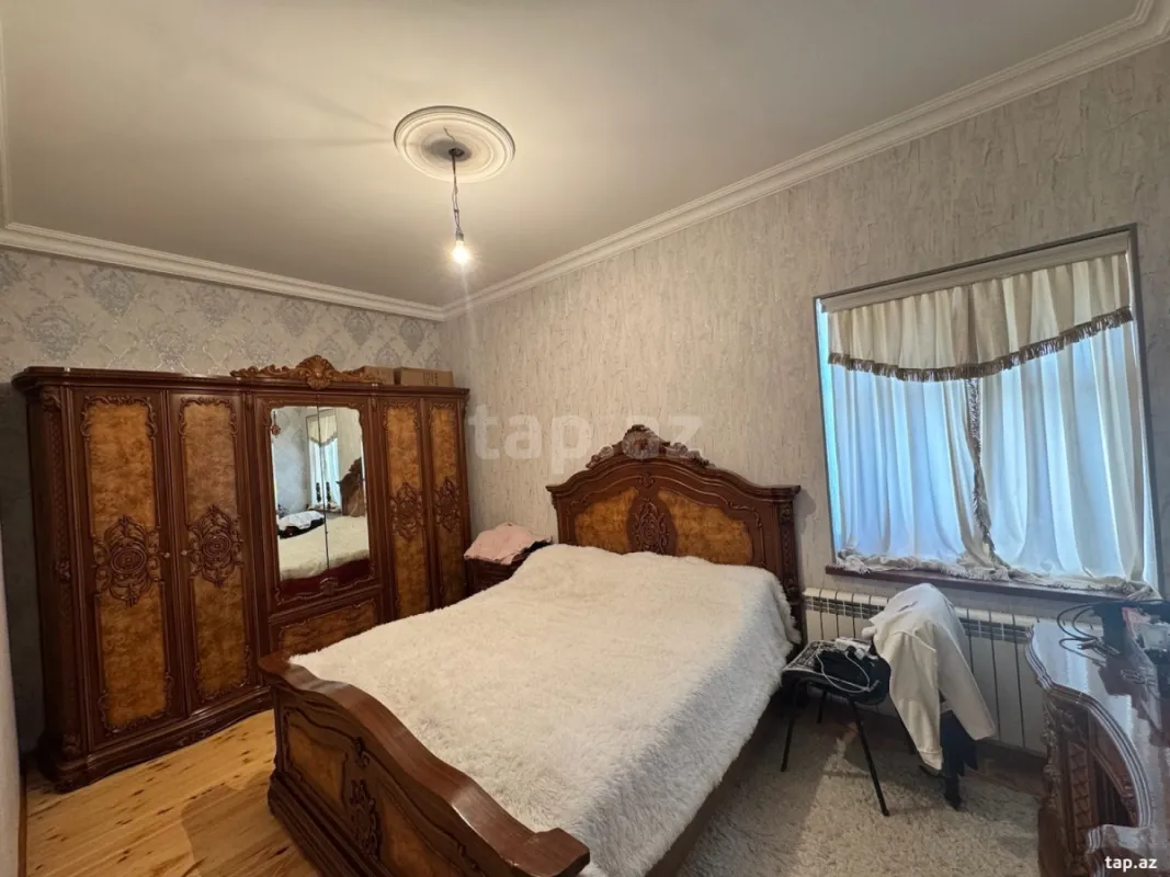 Satılır 5 otaqlı həyət evi