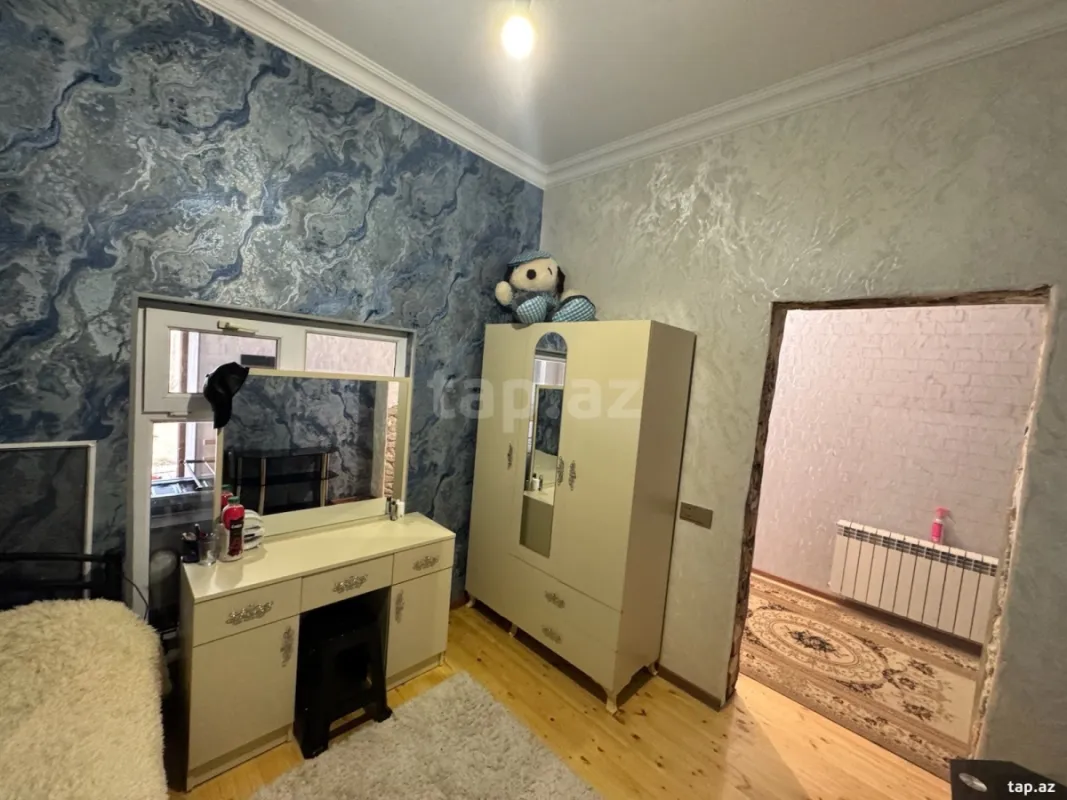 Satılır 5 otaqlı həyət evi