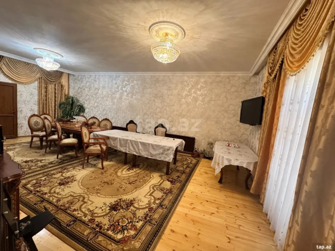 Satılır 5 otaqlı həyət evi