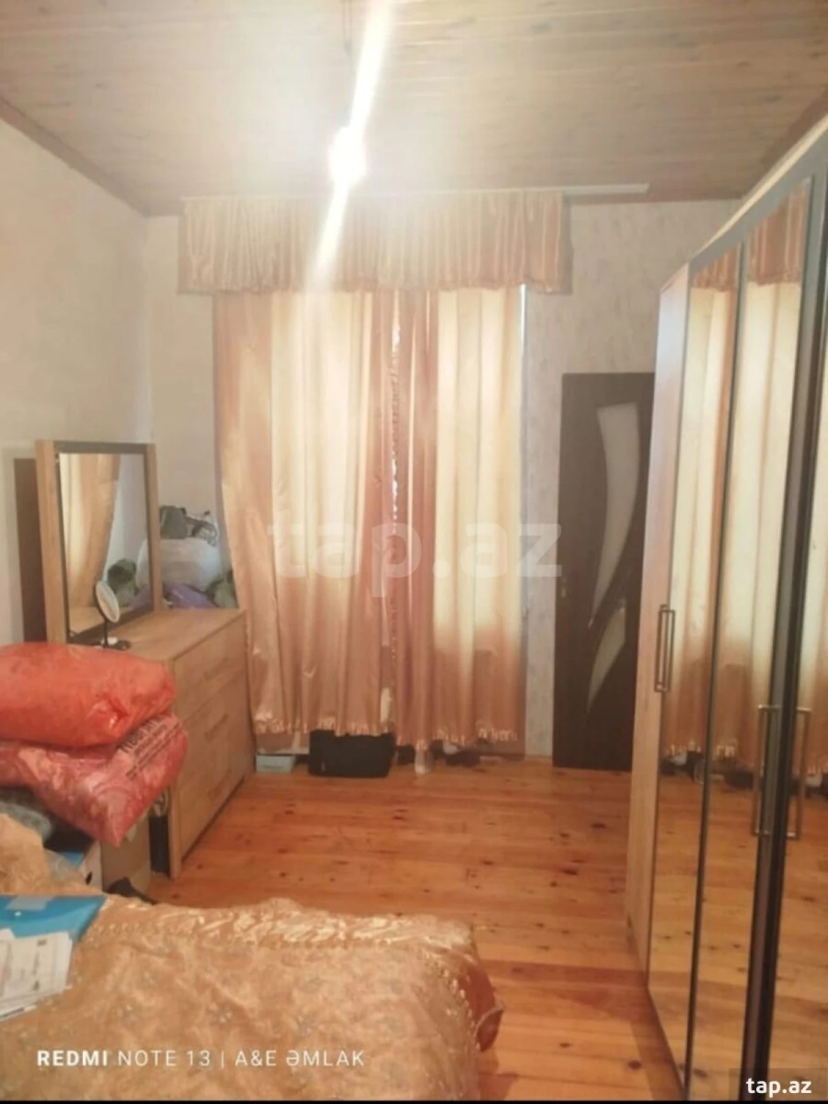 Satılır 4 otaqlı həyət evi