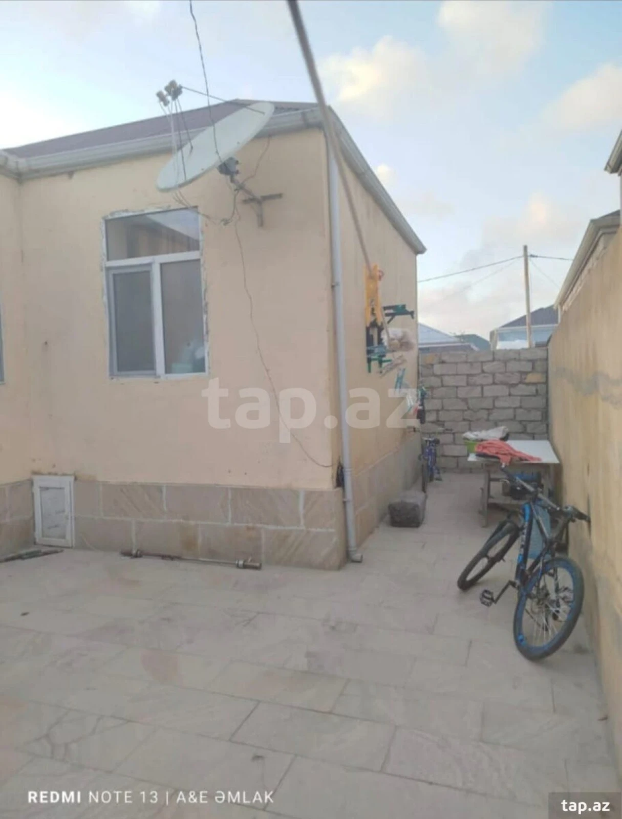 Satılır 4 otaqlı həyət evi