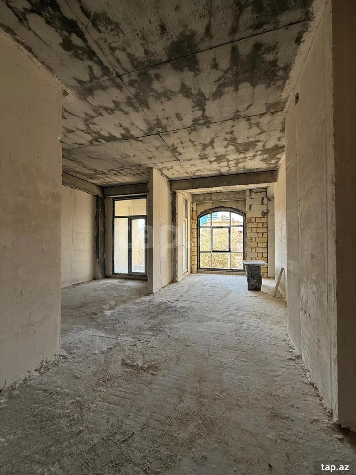 Satılır 2 otaqlı yeni tikili 99.45 m²