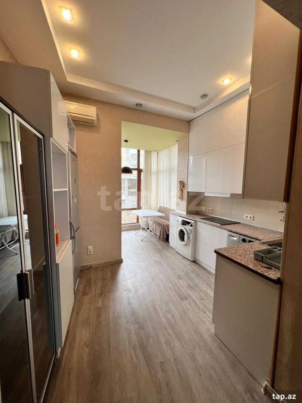 Kirayə verilir 2 otaqlı mənzil 65 m²