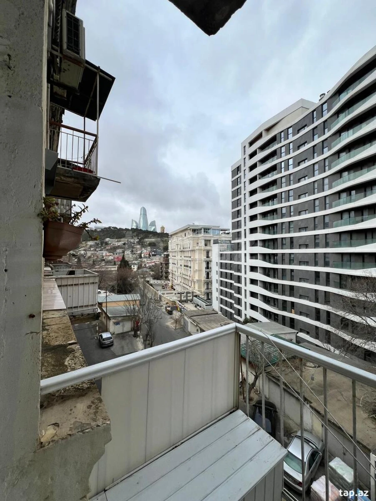 Kirayə verilir 2 otaqlı mənzil 65 m²