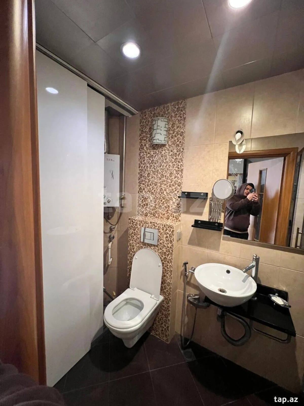 Kirayə verilir 2 otaqlı mənzil 65 m²