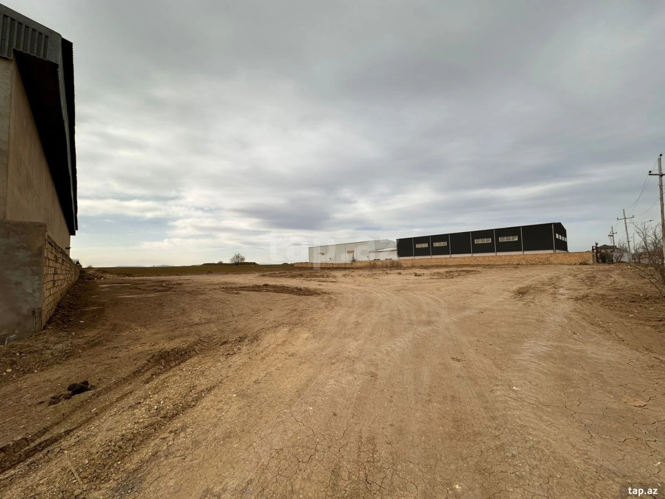 Satılır torpaq sahəsi