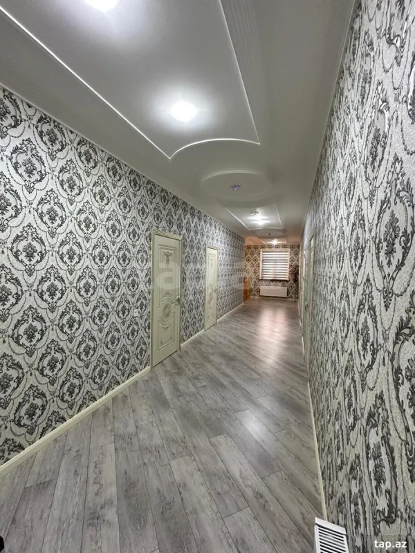 Satılır 9 otaqlı həyət evi