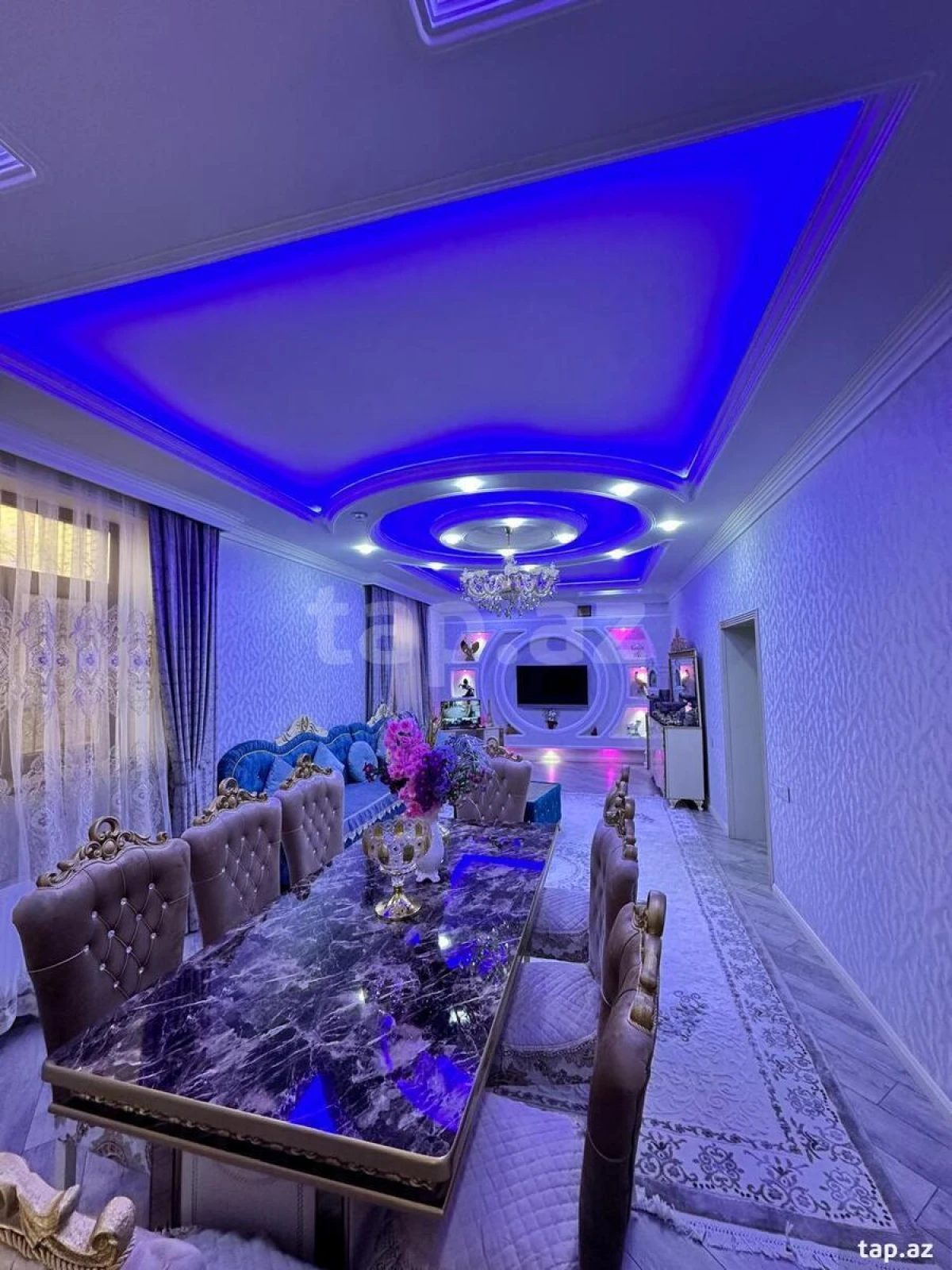 Satılır 9 otaqlı həyət evi