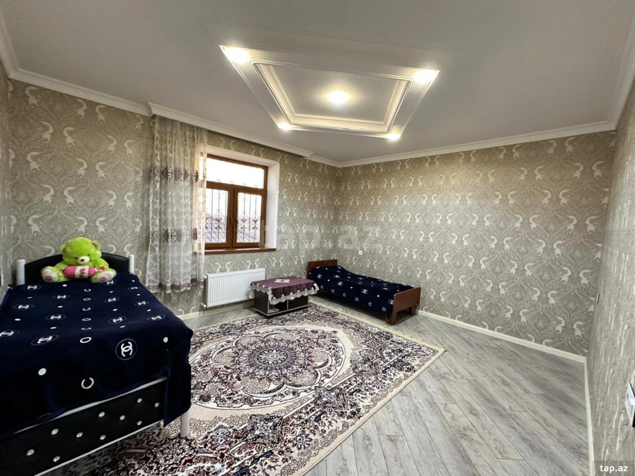 Satılır 9 otaqlı həyət evi