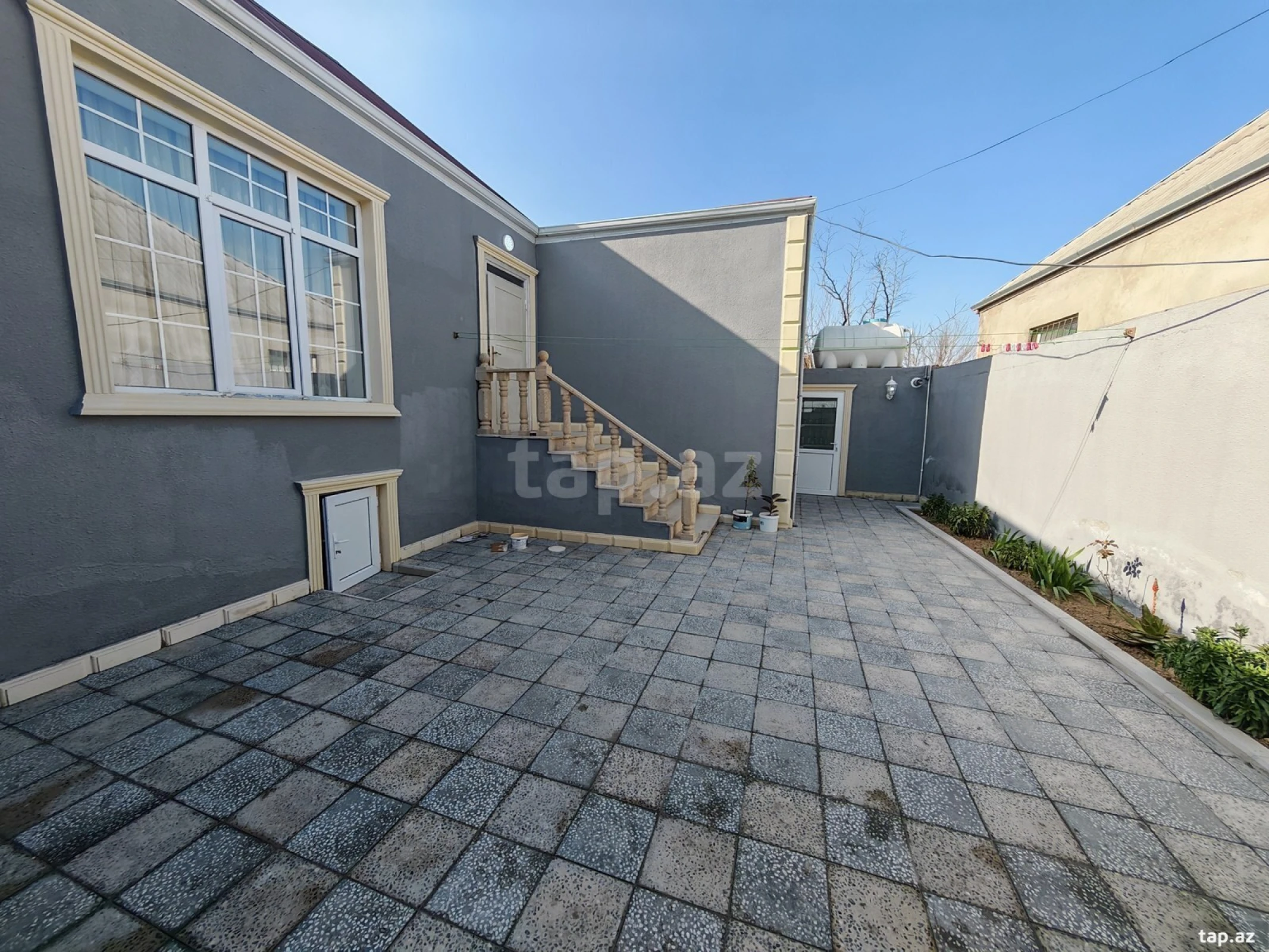 Satılır 3 otaqlı həyət evi