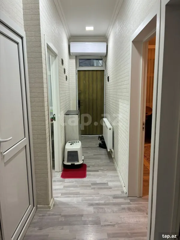 Satılır 5 otaqlı həyət evi