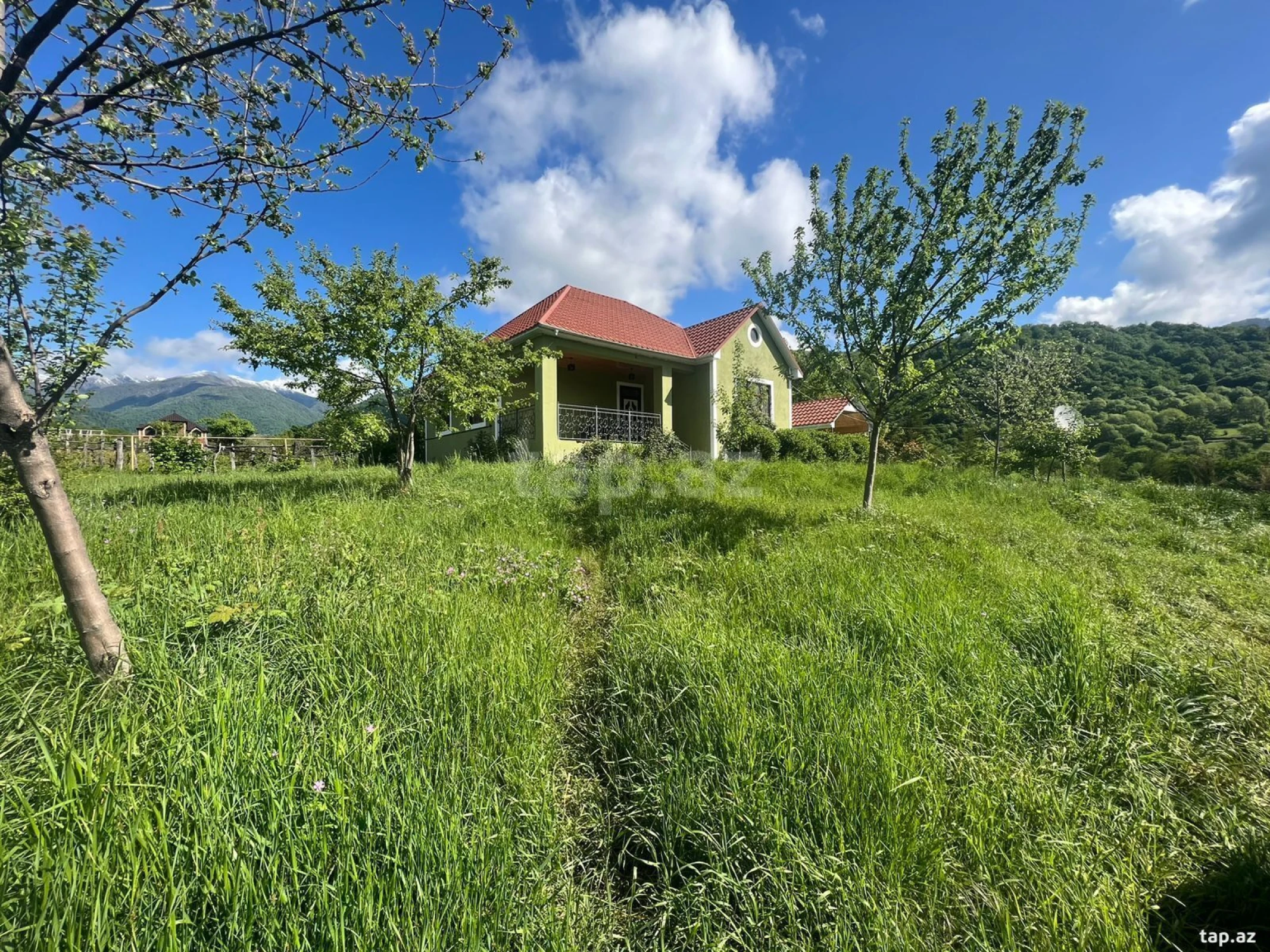 Kirayə verilir 2 otaqlı həyət evi