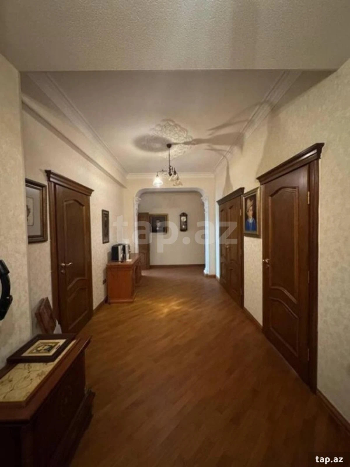 Satılır 3 otaqlı yeni tikili 160 m²