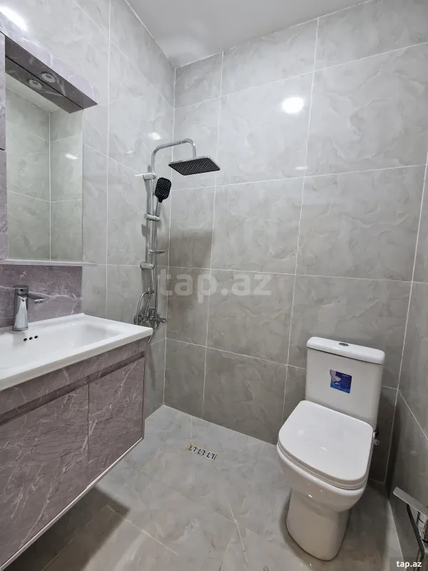 Satılır 3 otaqlı yeni tikili 60 m²