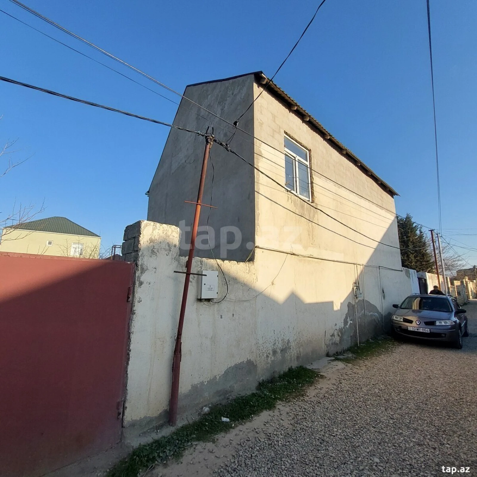 Satılır 5 otaqlı həyət evi