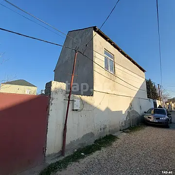 Satılır 5 otaqlı həyət evi