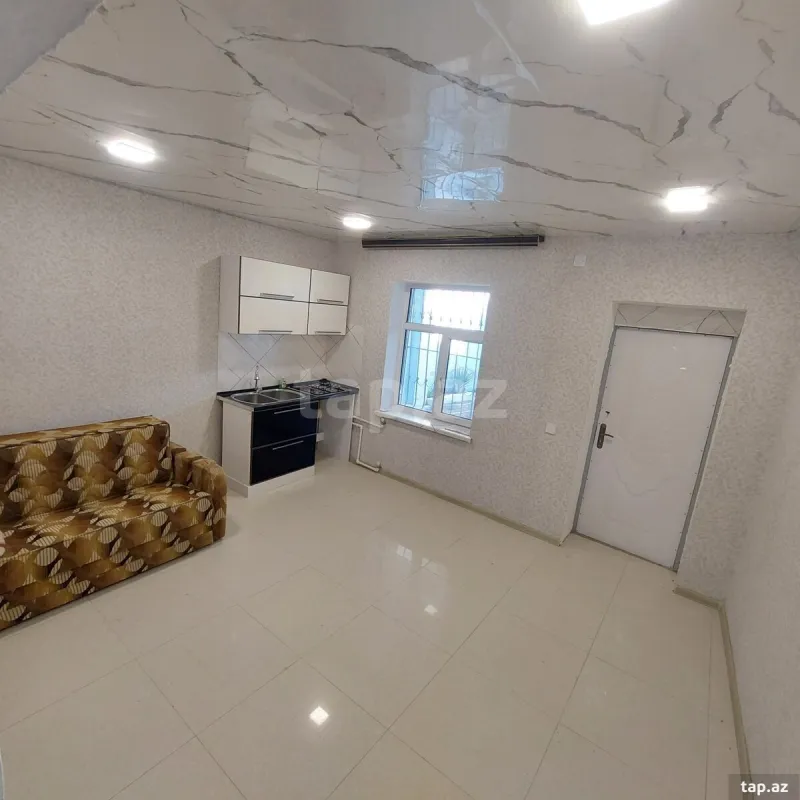 Satılır 5 otaqlı həyət evi