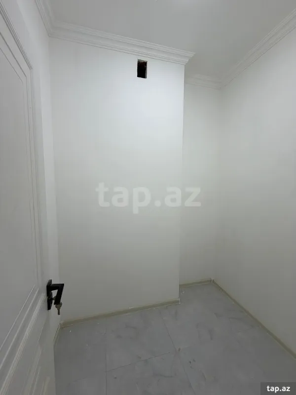 Satılır 3 otaqlı yeni tikili 110 m²