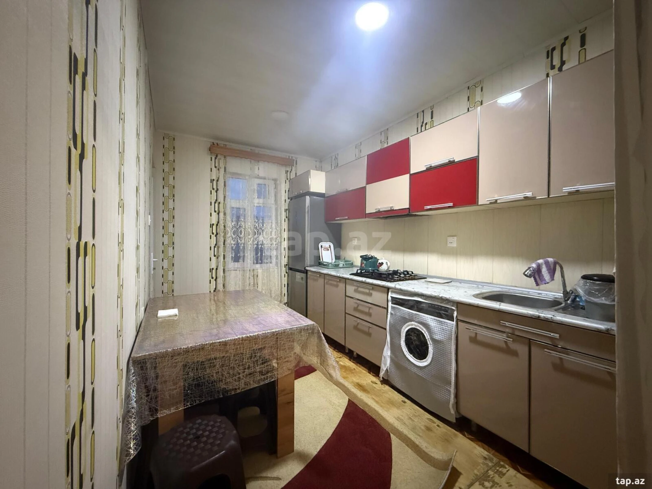 Kirayə verilir 4 otaqlı mənzil 100 m²