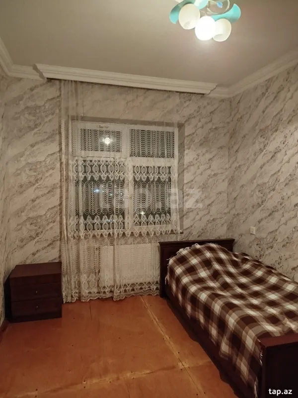 Kirayə verilir 4 otaqlı mənzil 100 m²