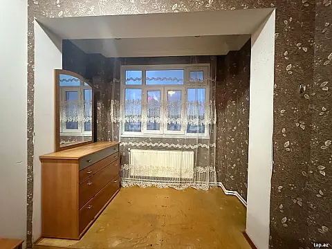 Kirayə verilir 4 otaqlı mənzil 100 m²
