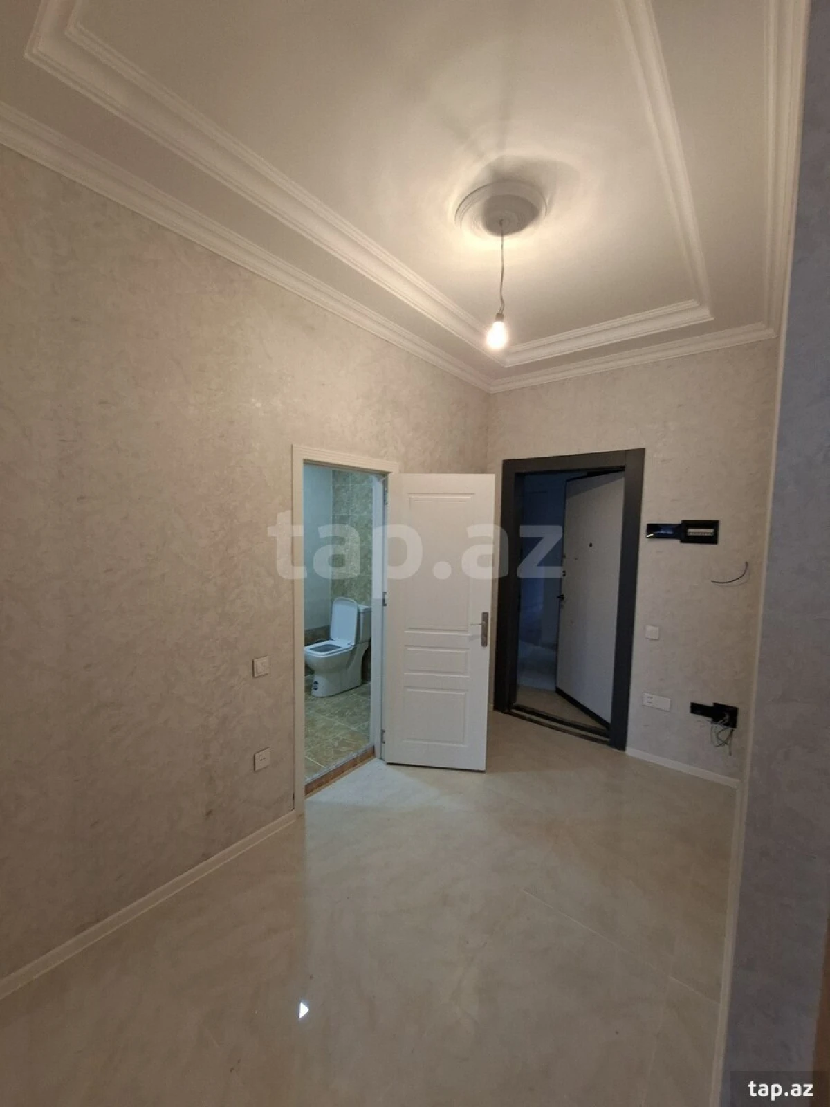 Kirayə verilir 2 otaqlı yeni tikili 77 m²