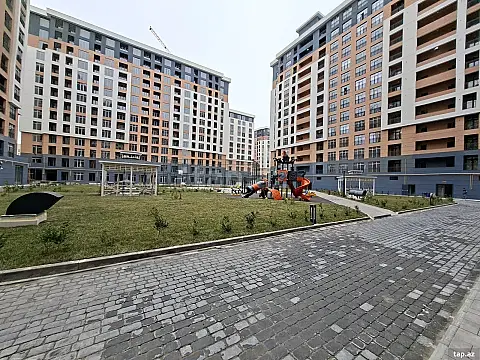 Kirayə verilir 2 otaqlı yeni tikili 77 m²
