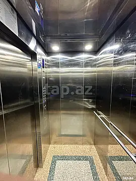 Satılır 3 otaqlı yeni tikili 77 m²