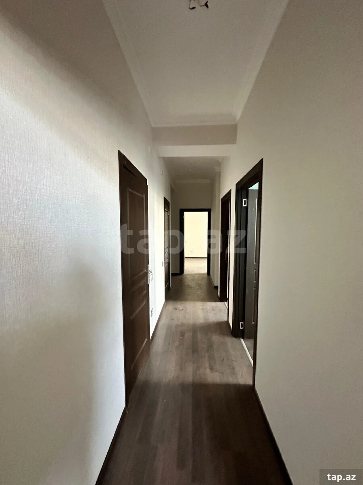 Satılır 3 otaqlı yeni tikili 77 m²