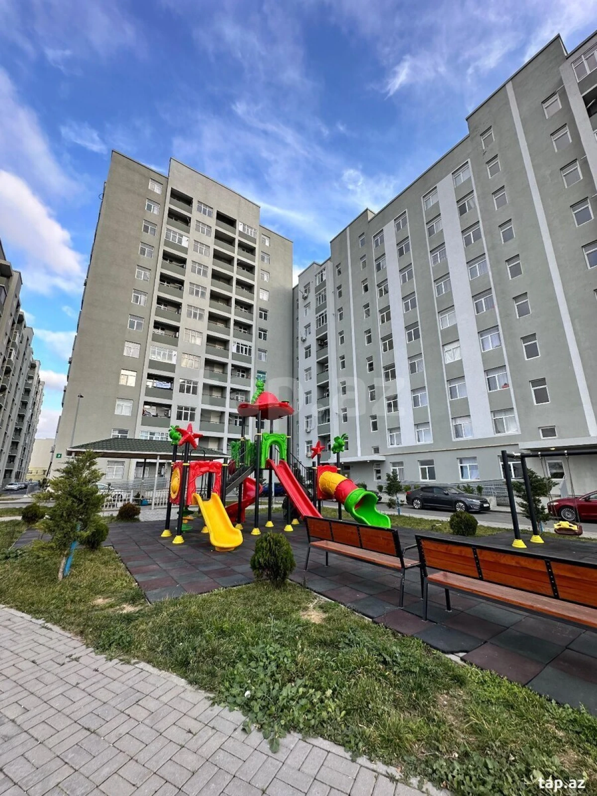 Satılır 3 otaqlı yeni tikili 77 m²