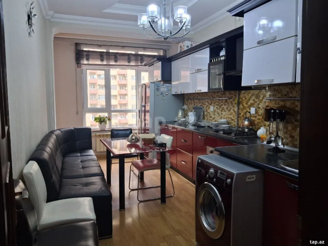 Satılır 2 otaqlı yeni tikili 86 m²