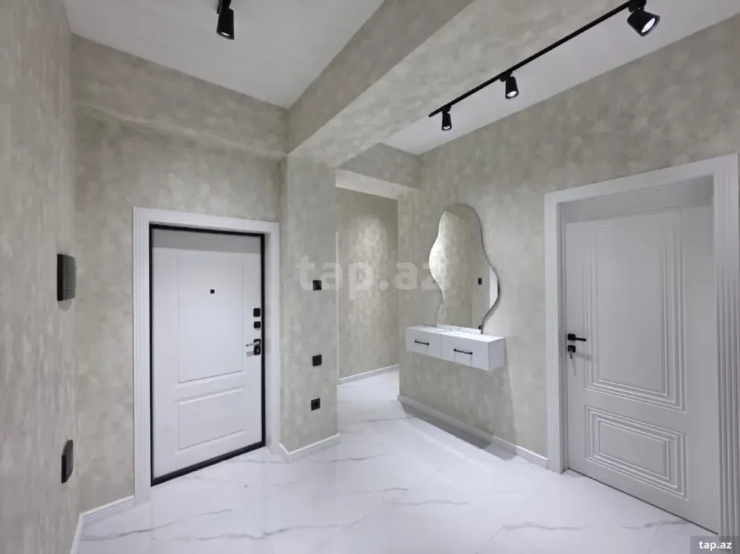 Satılır 2 otaqlı yeni tikili 92 m²
