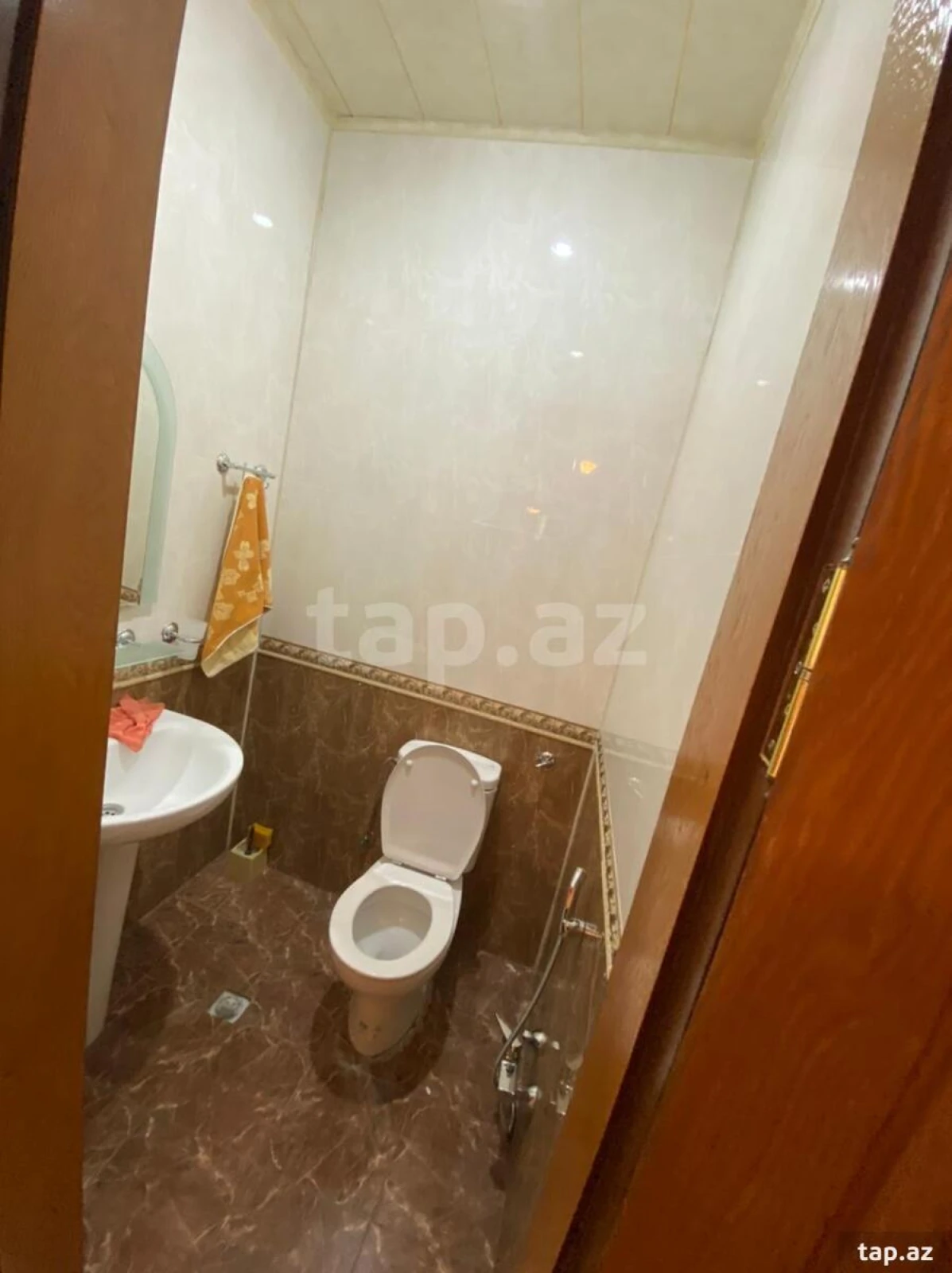 Satılır 3 otaqlı yeni tikili 180 m²