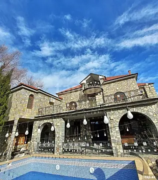 Kirayə verilir 6 otaqlı həyət evi — Şəki 6 otaq