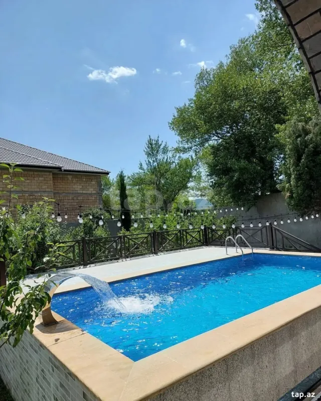 Kirayə verilir 6 otaqlı həyət evi