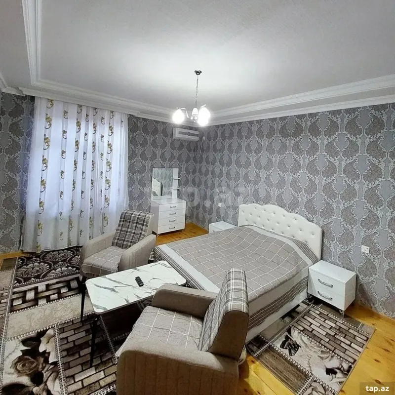 Kirayə verilir 6 otaqlı həyət evi