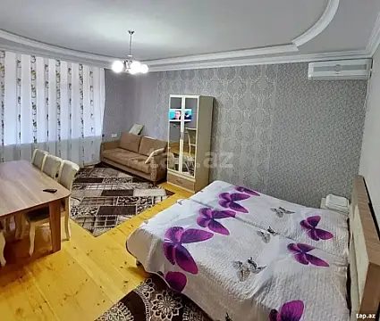 Kirayə verilir 6 otaqlı həyət evi