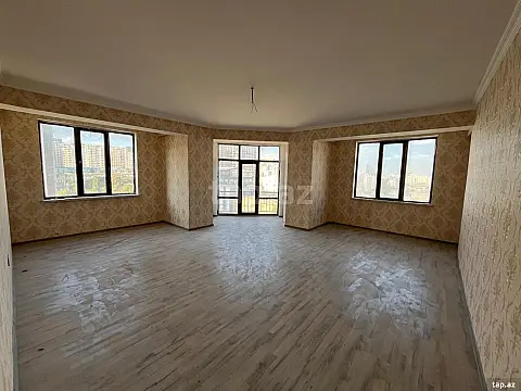 Satılır 3 otaqlı yeni tikili 155 m²