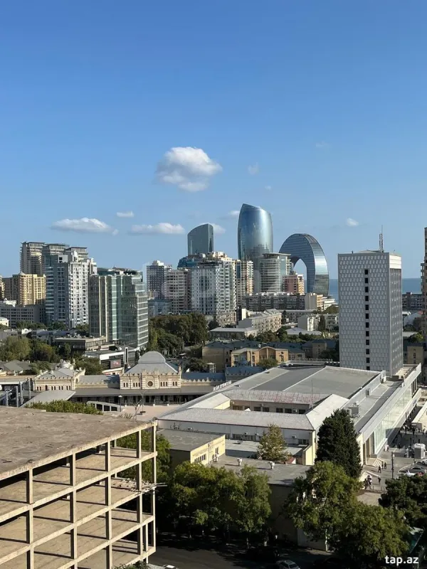 Satılır 3 otaqlı yeni tikili 155 m²