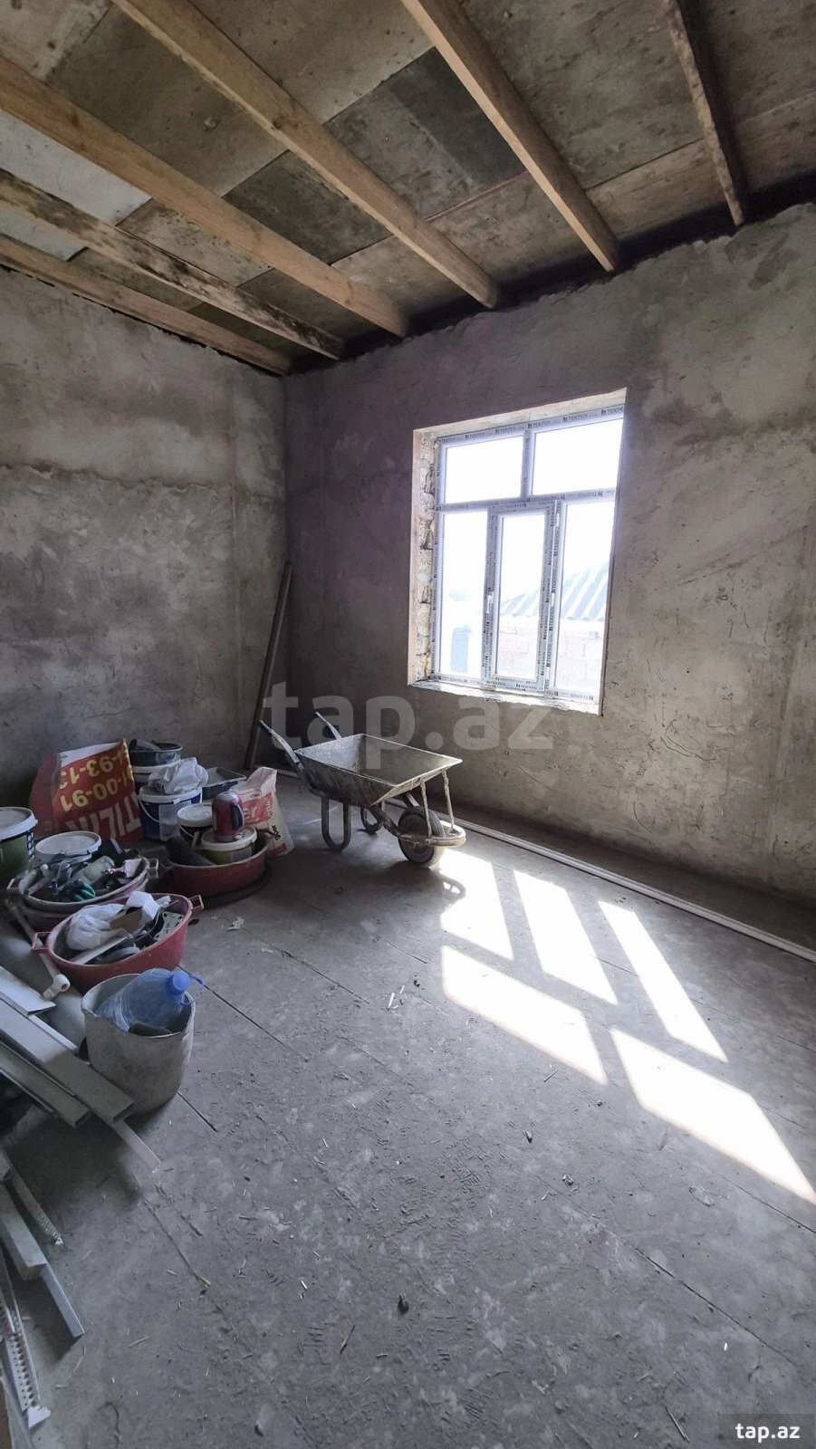 Satılır 3 otaqlı həyət evi