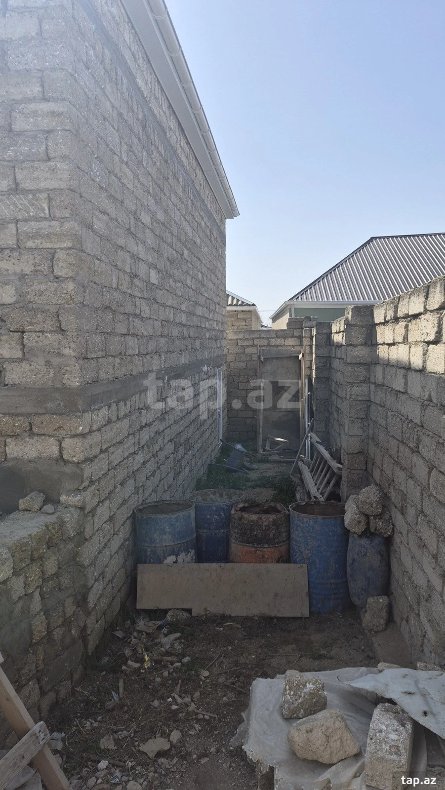 Satılır 3 otaqlı həyət evi