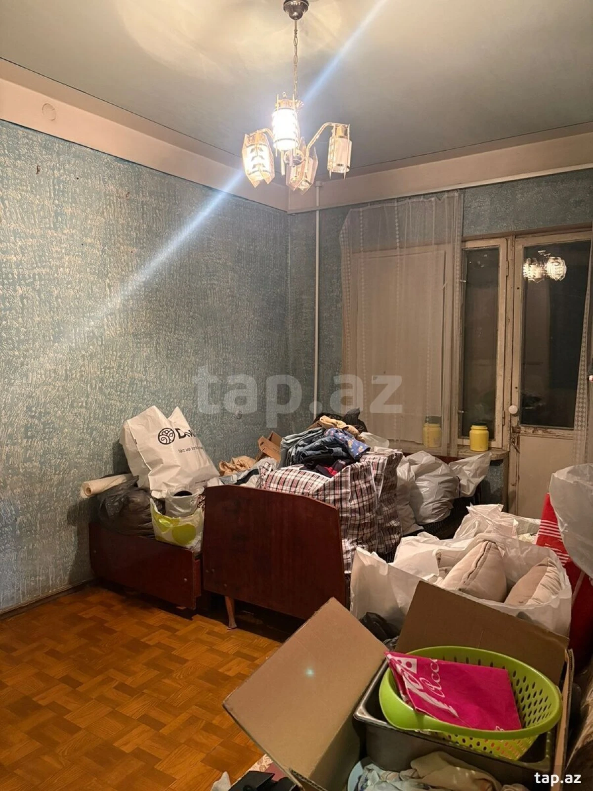 Satılır 4 otaqlı mənzil 100 m²