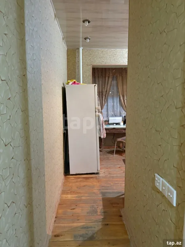 Satılır 4 otaqlı mənzil 100 m²