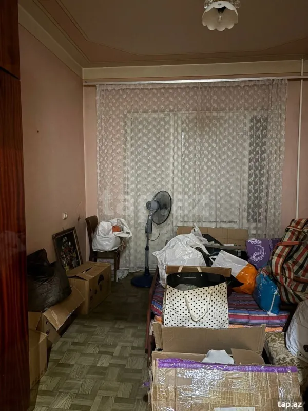 Satılır 4 otaqlı mənzil 100 m²