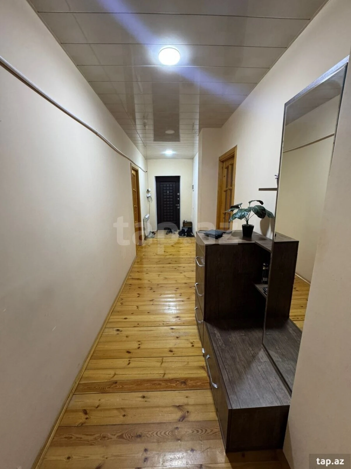 Satılır 3 otaqlı yeni tikili 100 m²