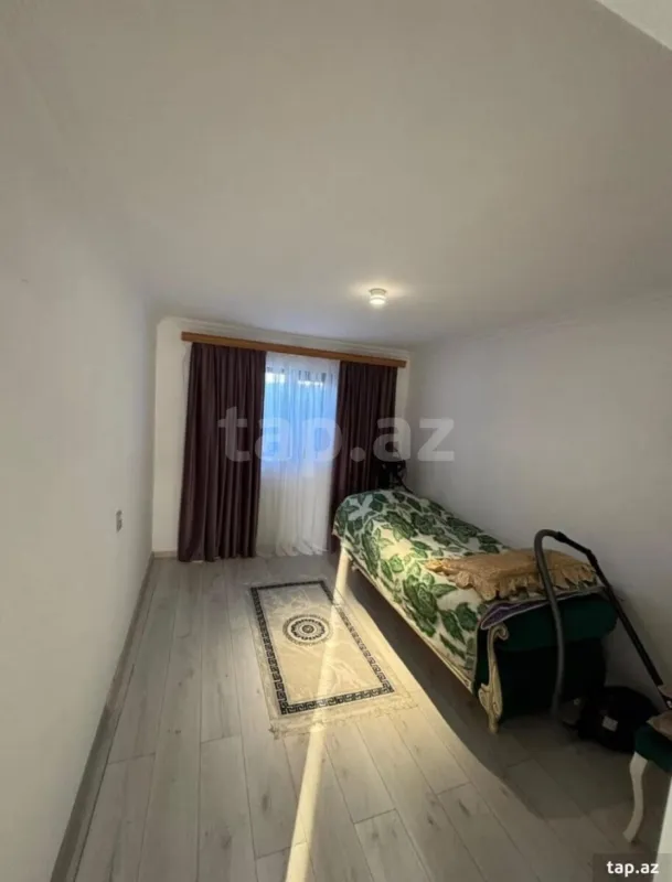 Kirayə verilir 3 otaqlı həyət evi