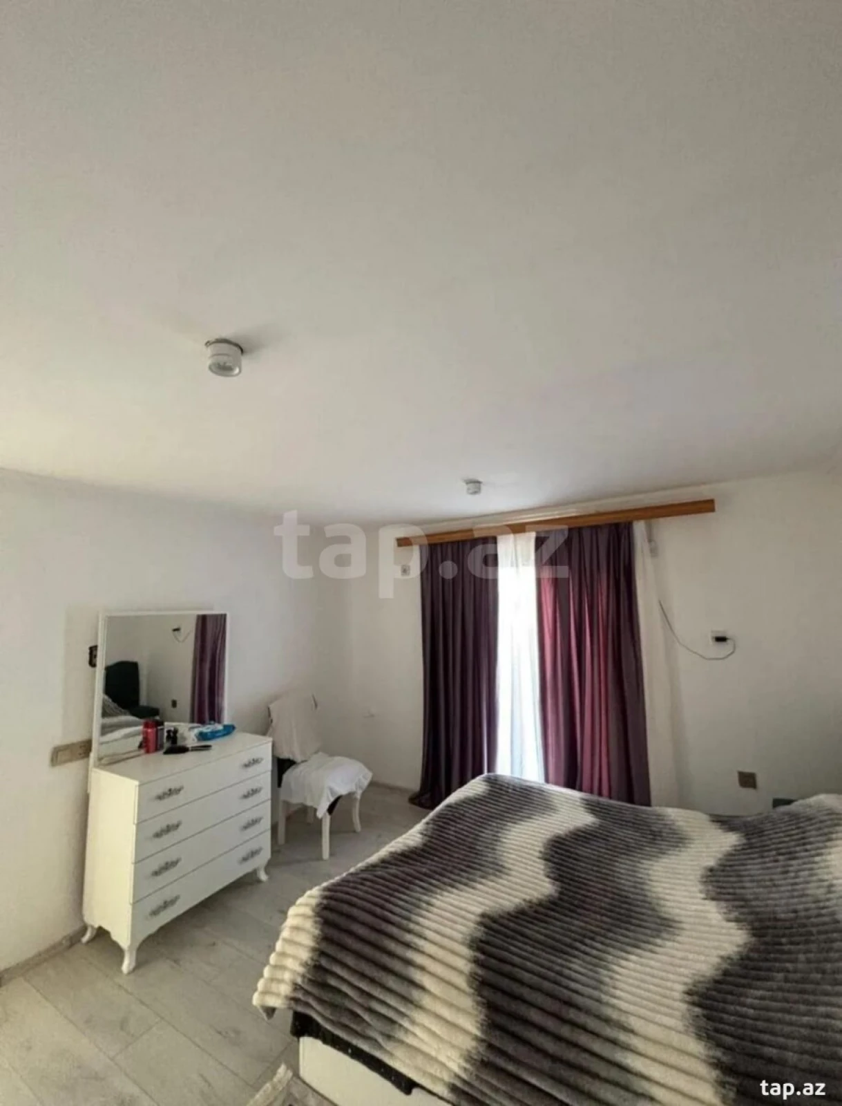 Kirayə verilir 3 otaqlı həyət evi