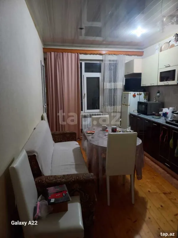 Satılır 2 otaqlı yeni tikili 70 m²