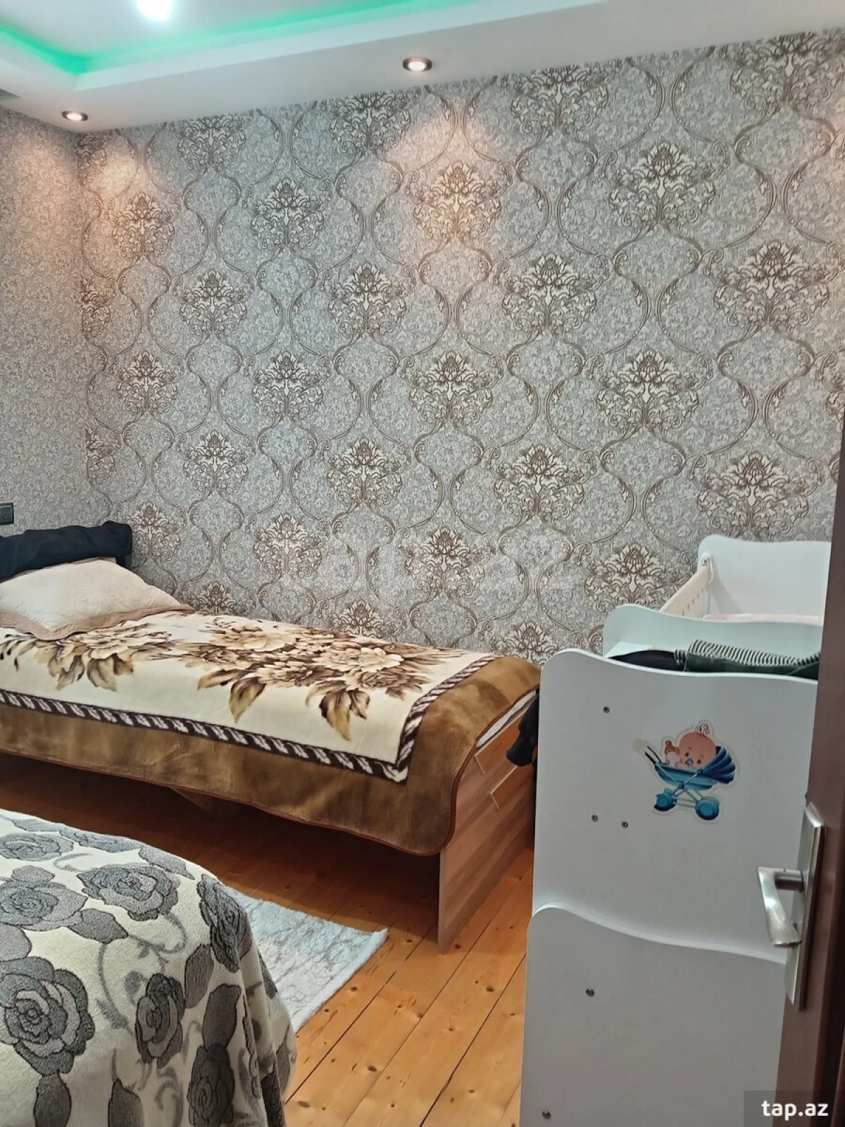 Satılır 3 otaqlı həyət evi