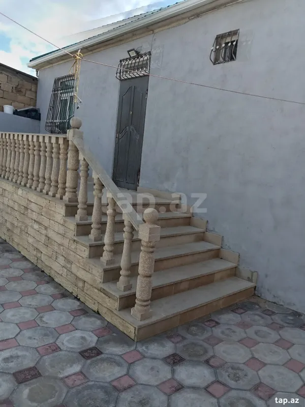 Satılır 3 otaqlı həyət evi